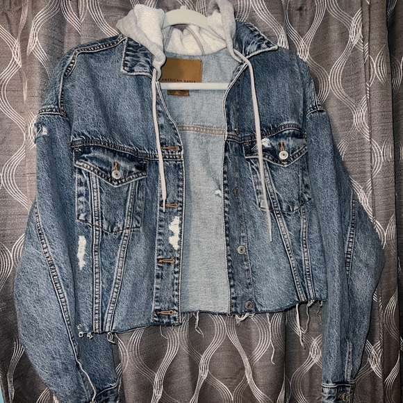 American Eagle Jean Denim Cropped Jacket - Picture 2 of 3